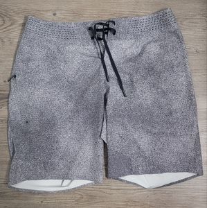 Lululemon Men's Swim Current State Board Shorts 9"